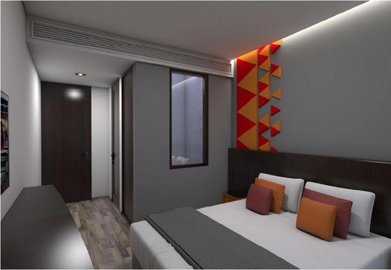 Front One Hotel Pamekasan Madura Zewnętrze zdjęcie