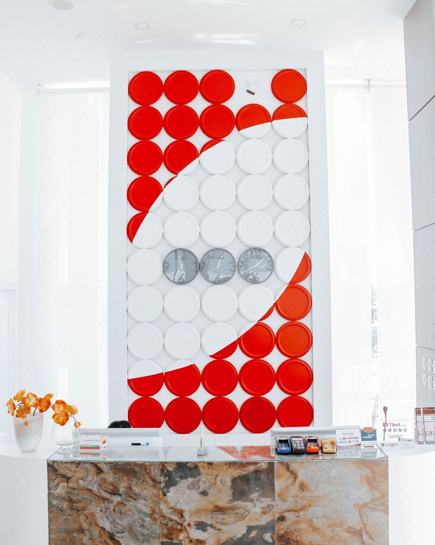 Front One Hotel Pamekasan Madura Zewnętrze zdjęcie